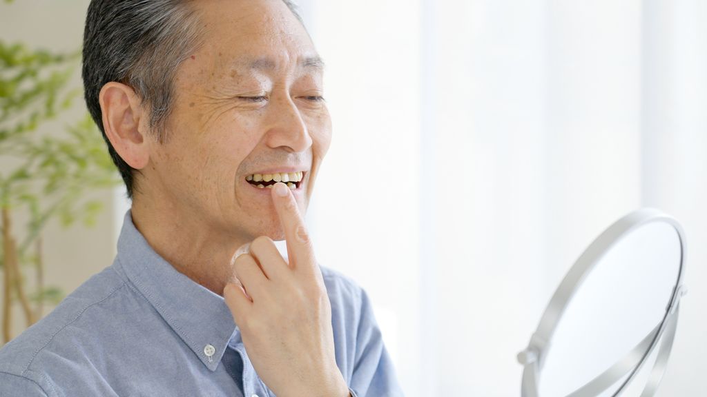 入れ歯の型取りと製作